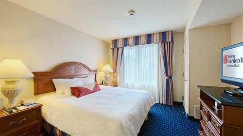 Hilton Garden Inn Overland Park - photo 14