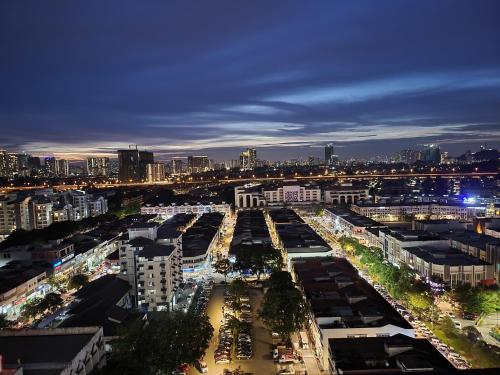 Serviced Apartment in Sri Petaling Kuala Lumpur — 4-Star Luxury Hotel in Kuala Lumpur, Malaysia