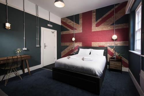 The Quarters — 4-Star Luxury Hotel in Weedon Beck, United Kingdom