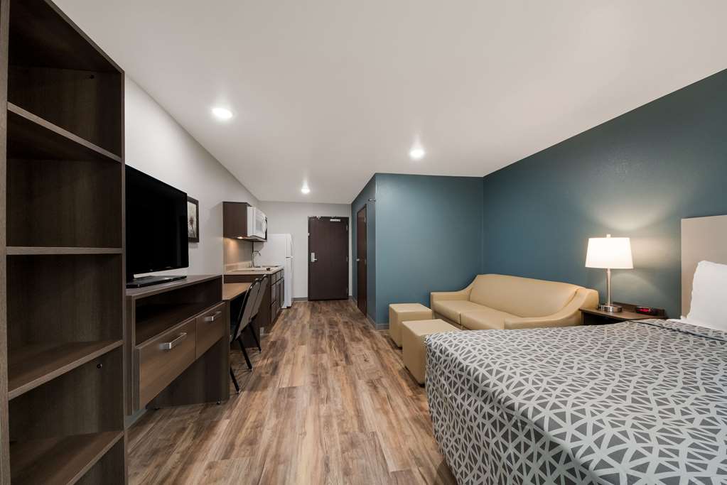 WoodSpring Suites San Antonio UTSA Medical Center - photo 27