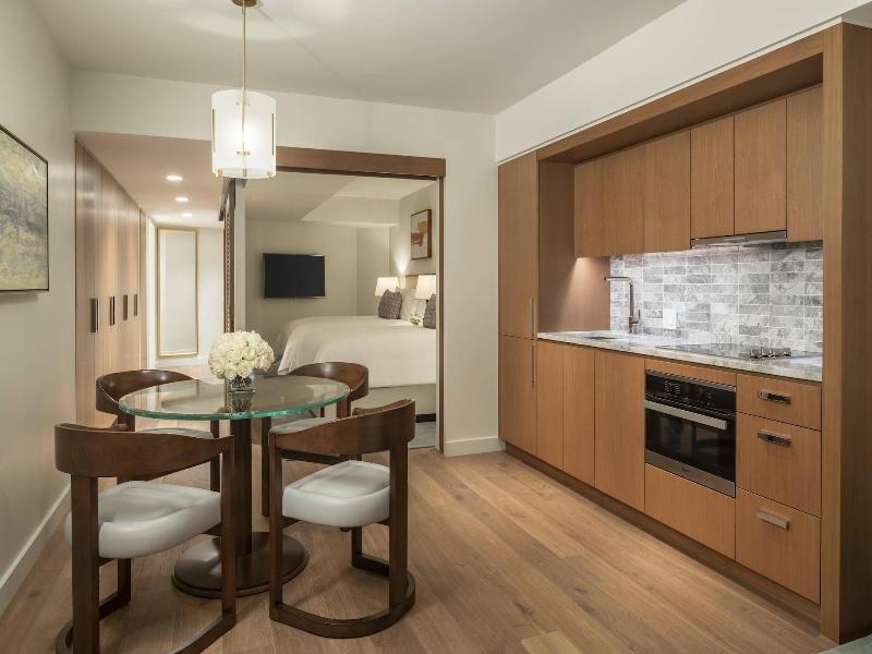 The Ritz Carlton Residences Waikiki Beach - photo 320