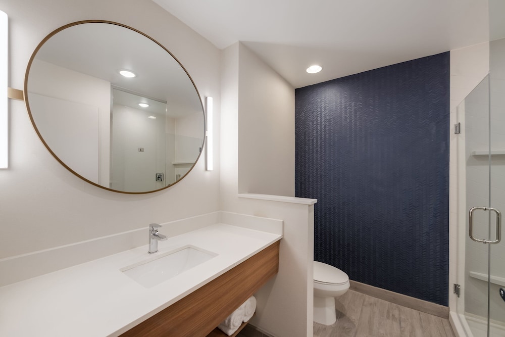 Fairfield Inn & Suites by Marriott Virginia Beach Town Center - photo 8