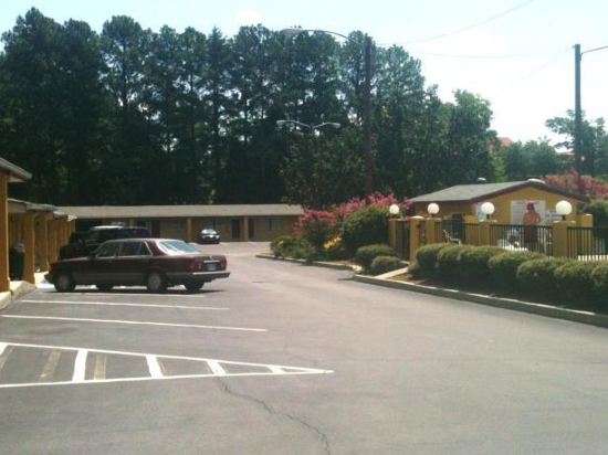 Sunrise Inn and Suites - photo 6