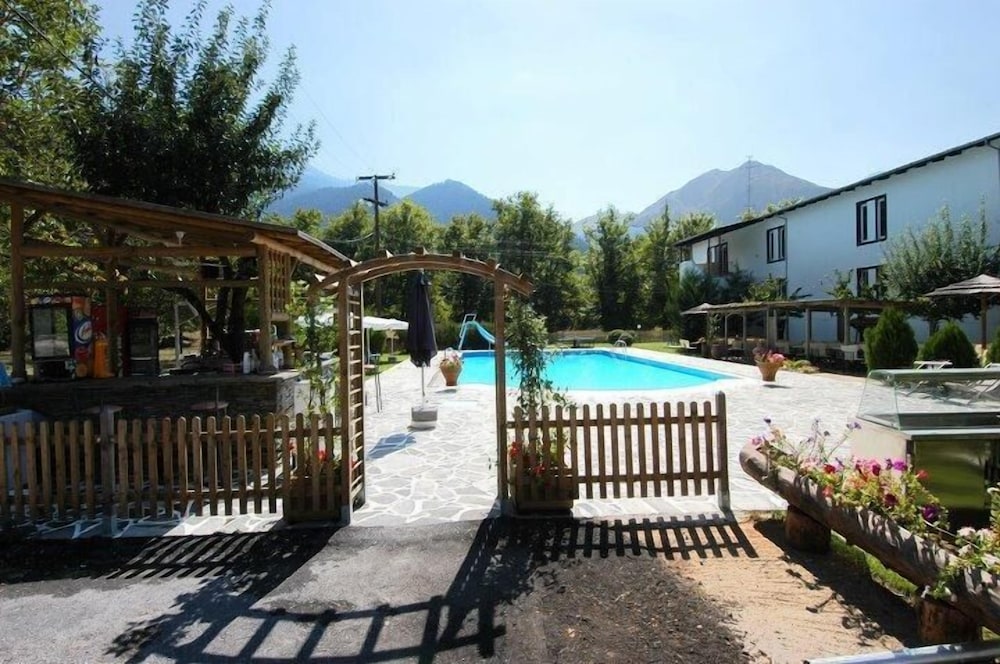 Dryas Hotel in Karpenisi, Greece