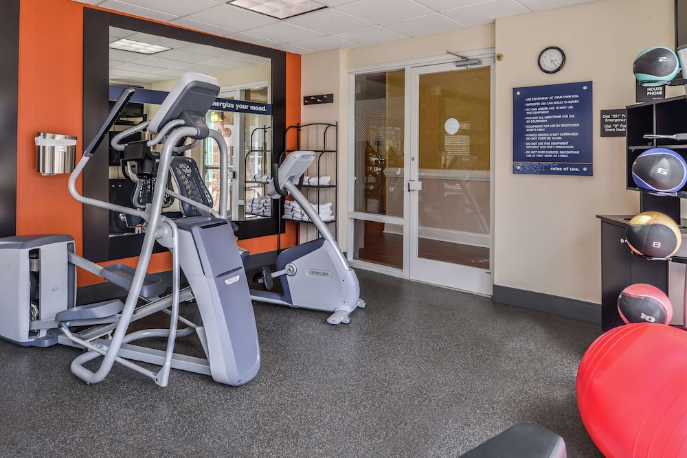 Hampton Inn & Suites Charlotte Arrowood Rd. - photo 45
