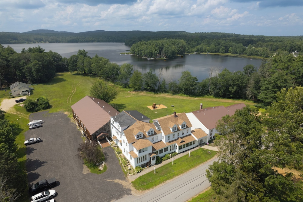 Lake Shore Farm Inn - photo 54
