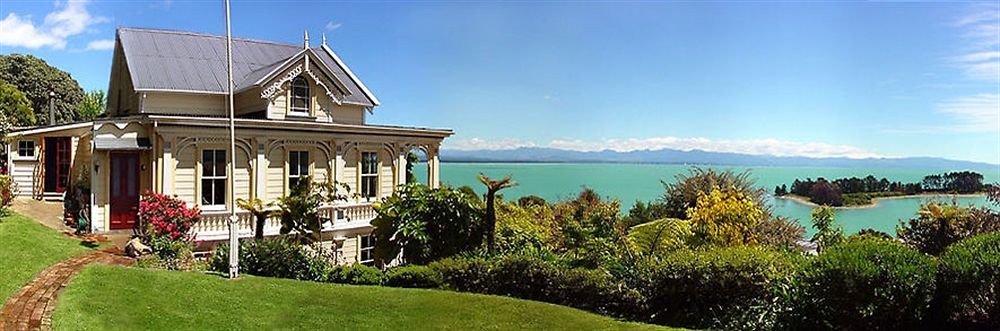 Te Puna Wai Lodge — 4-Star Luxury Hotel in Nelson, New Zealand