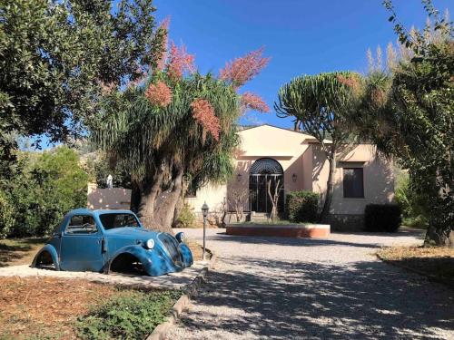 Villa Rubino ai Colli — 4-Star Luxury Hotel in Palermo, Italy