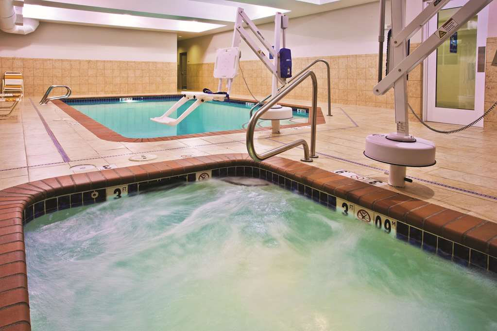 La Quinta Inn & Suites by Wyndham Bellingham - photo 17