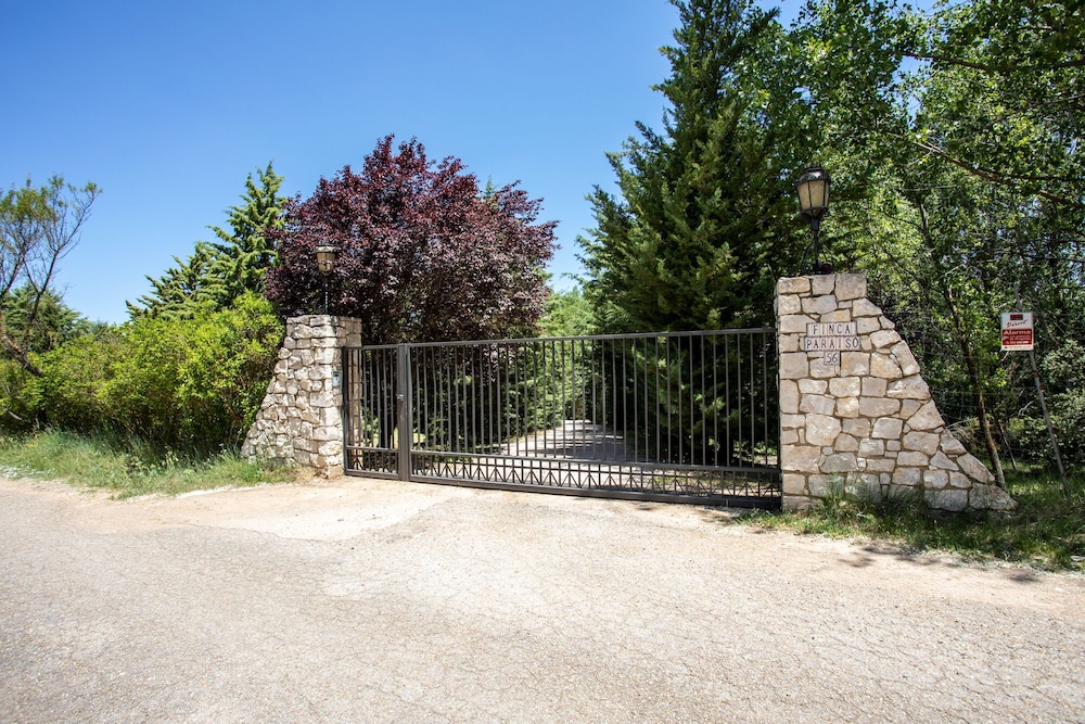 Finca Paraíso Rural in El Burgo De Osma, Spain