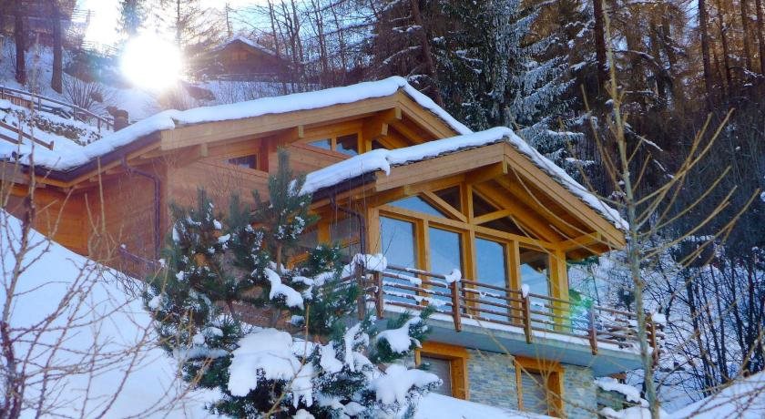 Chalet Arvine — 4-Star Luxury Hotel in Basse-Nendaz, Switzerland