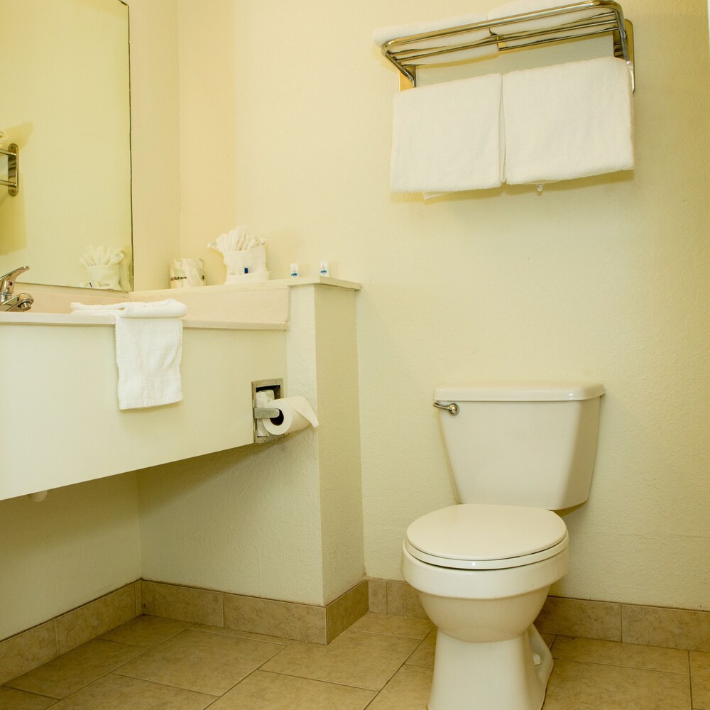 Sands Inn and Kitchen Suites - photo 21