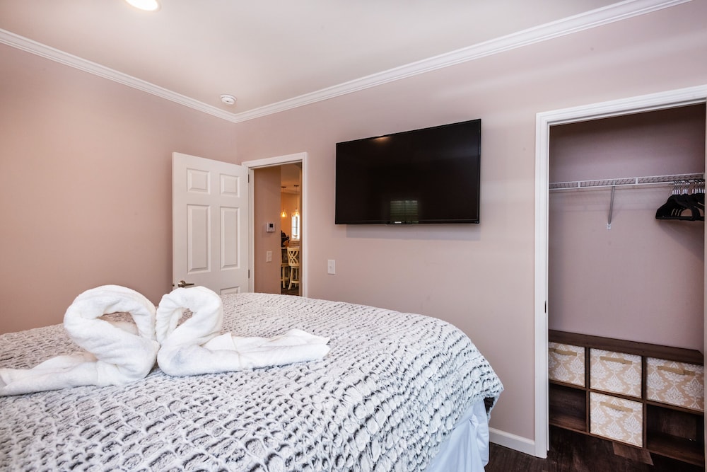 Swan Lake Resort Rentals - photo 9