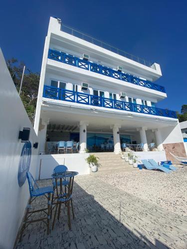 OIA by Seascape — hotel in Bauan
