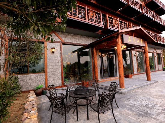 Hillside Mercure Zixing in Tangdong, People's Republic of China