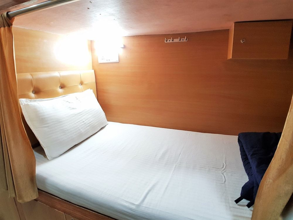 Hexahostel Mabrook