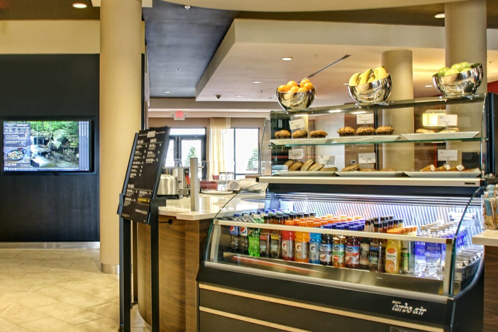 Courtyard by Marriott Wilkes Barre Arena - photo 14