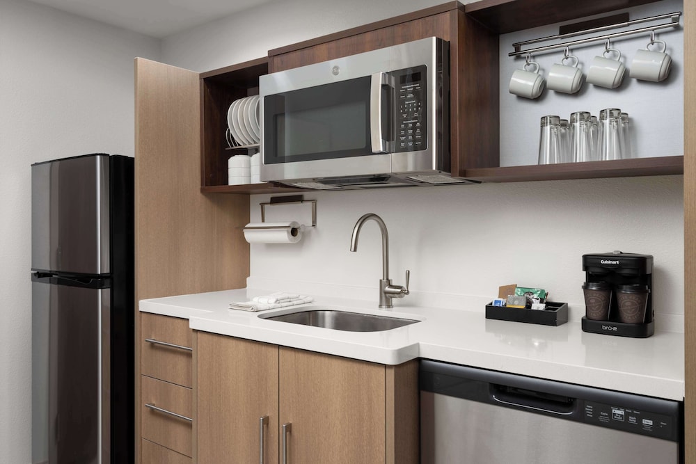 Home2 Suites by Hilton Winter Haven - photo 11