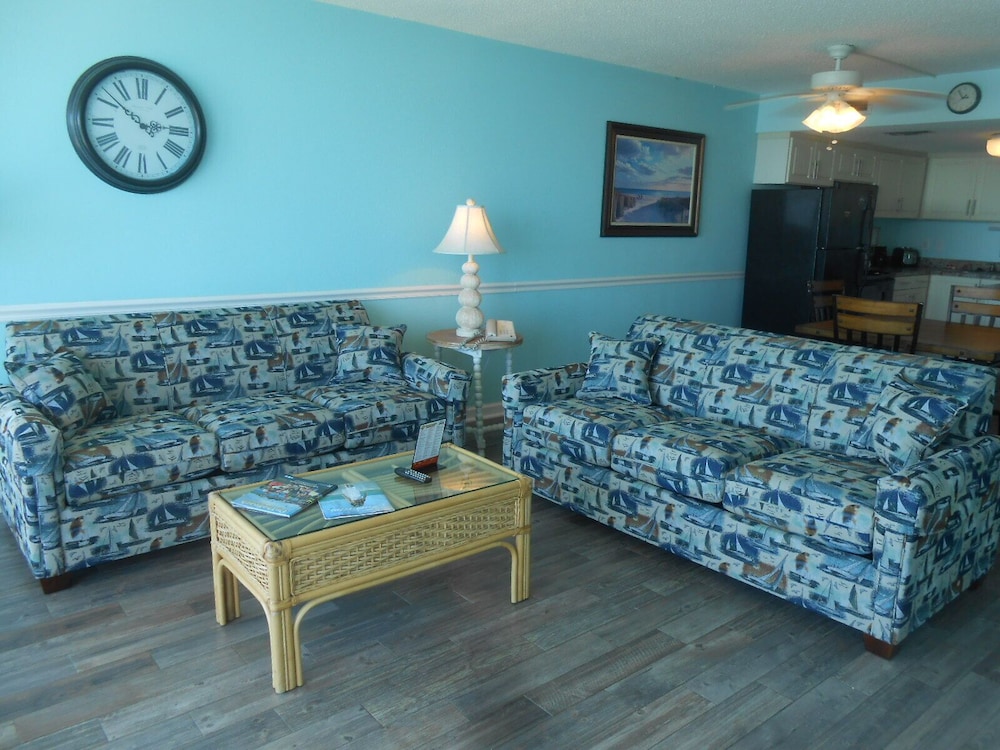 0409 Waters Edge Resort 1 Bedroom Condo by Redawning - photo 11