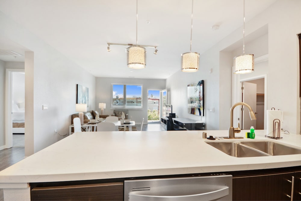 Global Luxury Suites in Menlo Park - photo 19