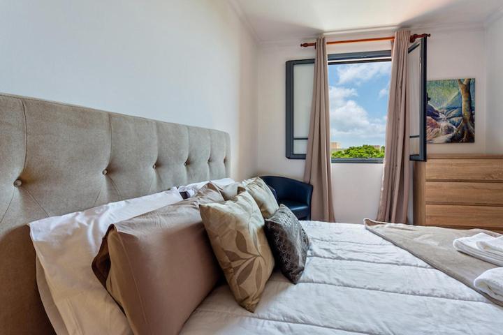 Mcr Funchal — 4-Star Luxury Hotel in Funchal, Portugal