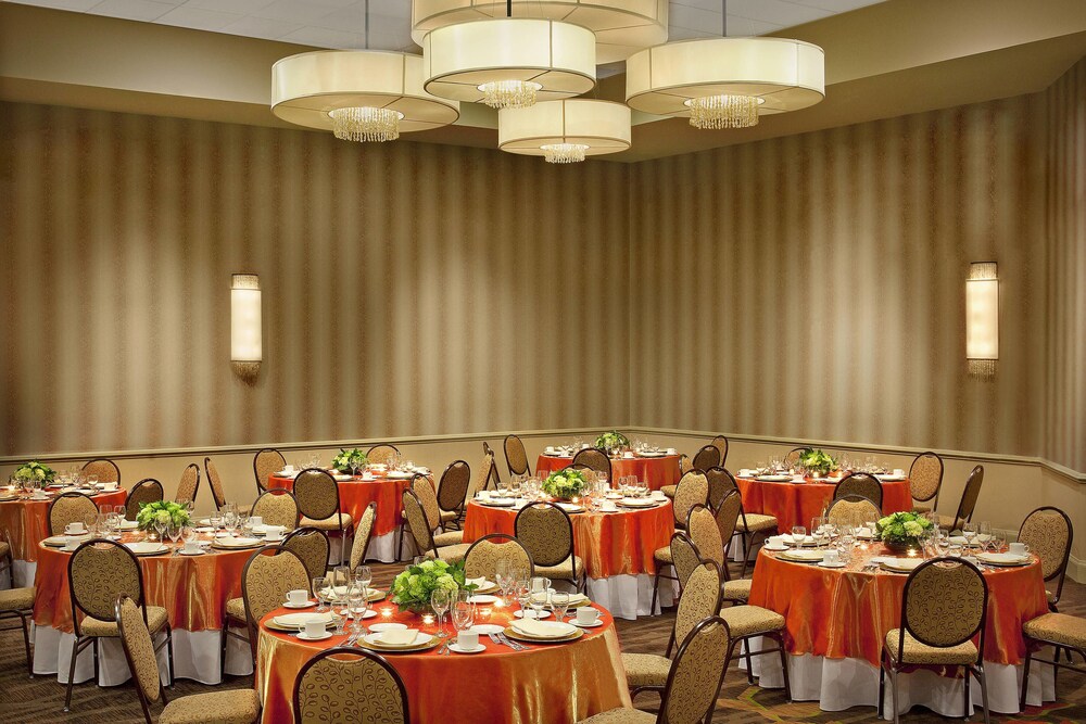 Sheraton Albuquerque Airport Hotel - photo 29