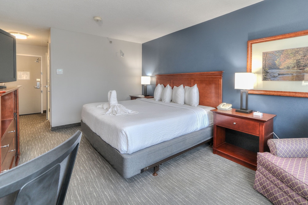 The Ramsey Hotel & Convention Center - photo 24