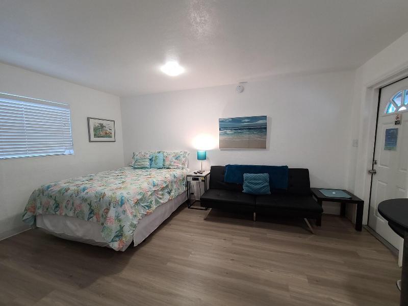 Sun Island Motel - photo 130