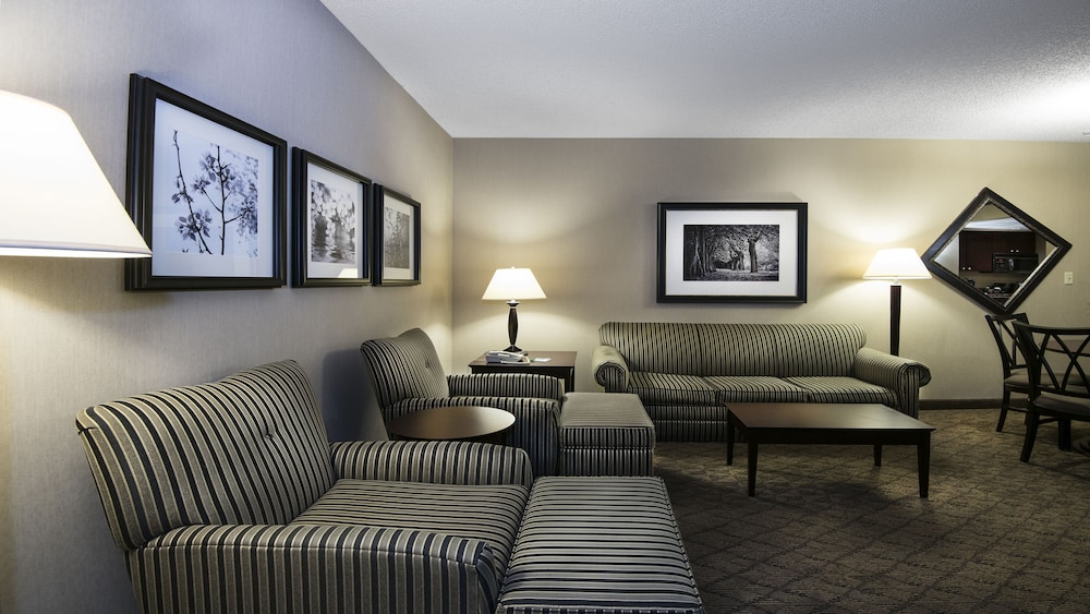 Holiday Inn Springdale Fayetteville Area by IHG - photo 21