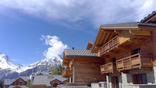 Chalets du Soleil 33701 — hotel in Mont-De-Lans
