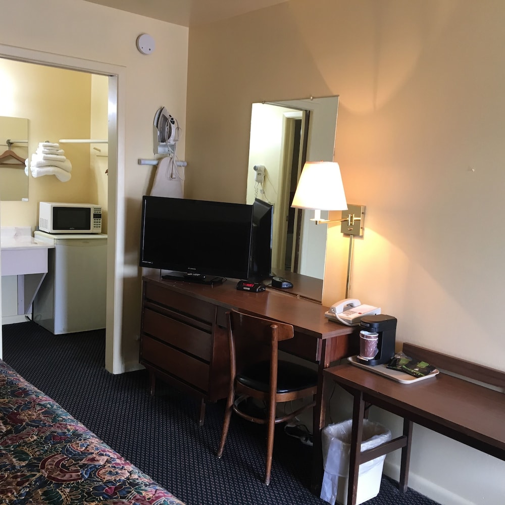 Guest House Motel - photo 9