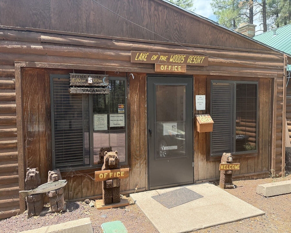 Lake of the Woods Resort - photo 2