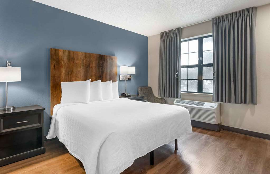 Extended Stay America Premier Suites Union City Dyer St. - photo 11