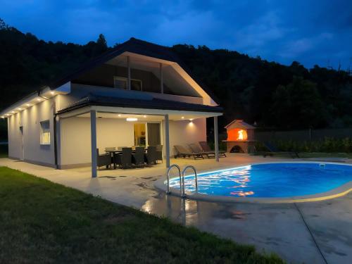 Villa Dora — 4-Star Luxury Hotel in Krapinske Toplice, Croatia