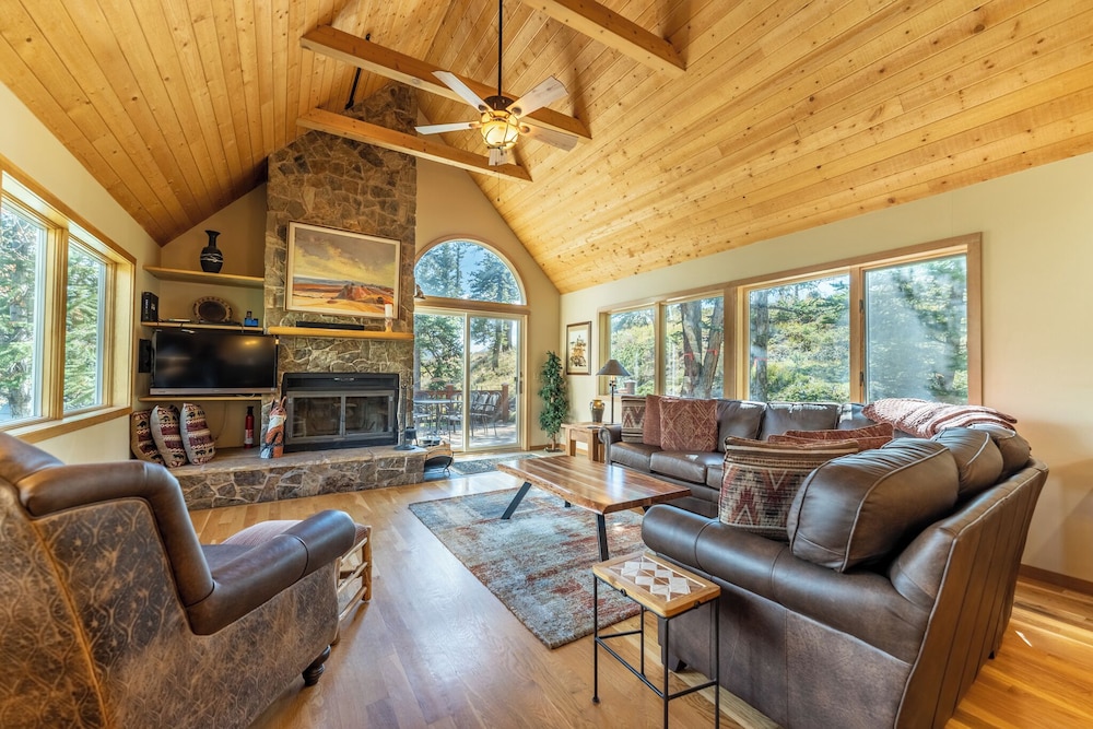 217 Summerwood Drive By Summit County Mountain Retreats — Dillon