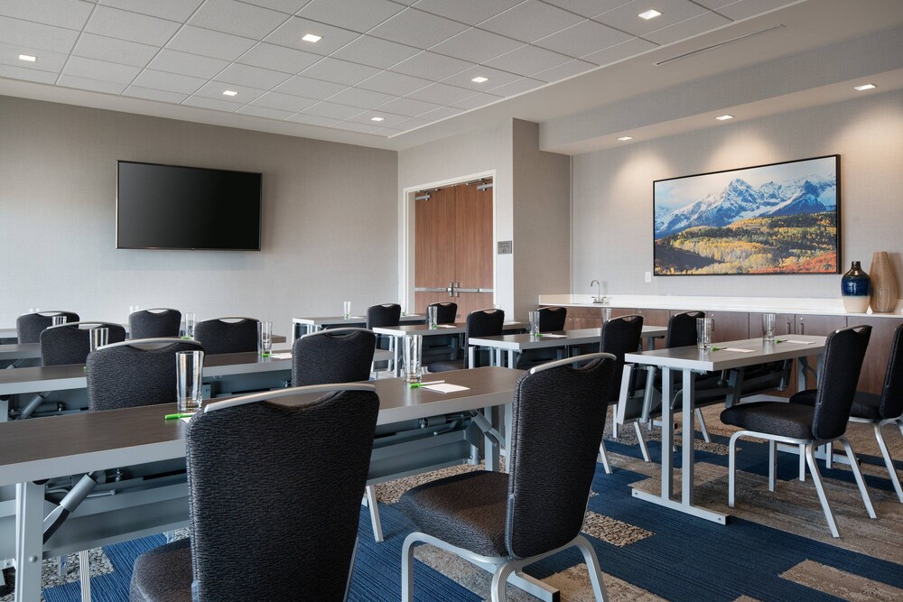 Courtyard by Marriott Loveland Fort Collins - photo 34