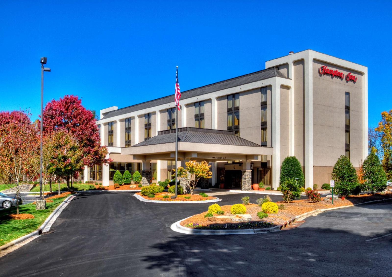 Hampton Inn Asheville I 26 Biltmore Square