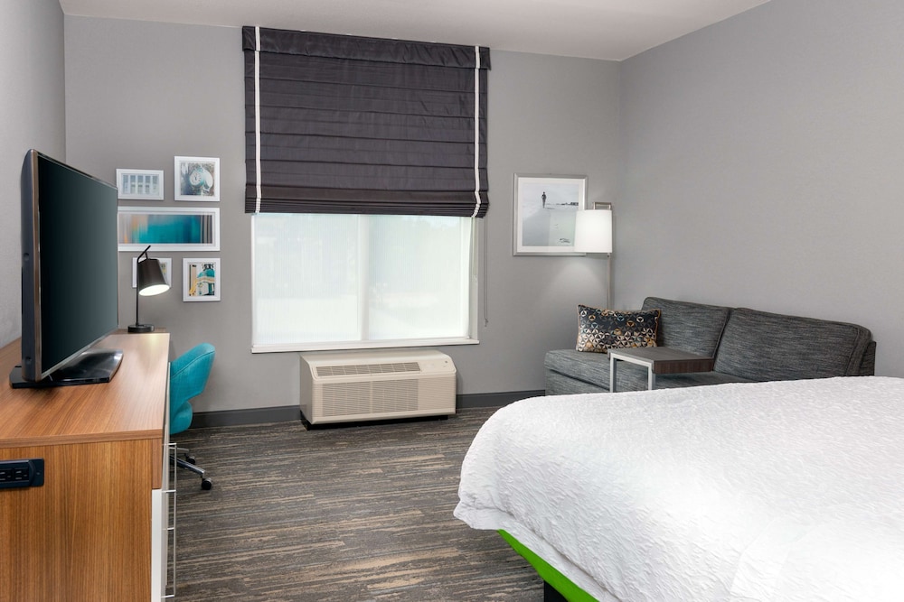 Hampton Inn & Suites Tallahassee Capitol University - photo 27