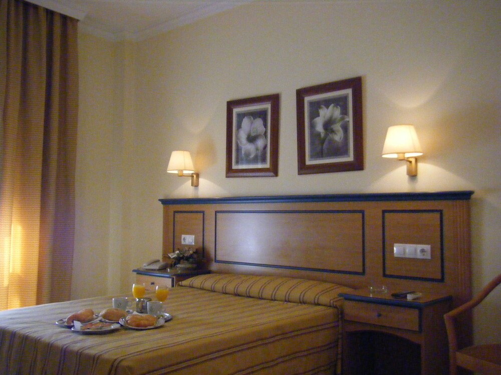 Hotel Mirador — hotel in Algeciras