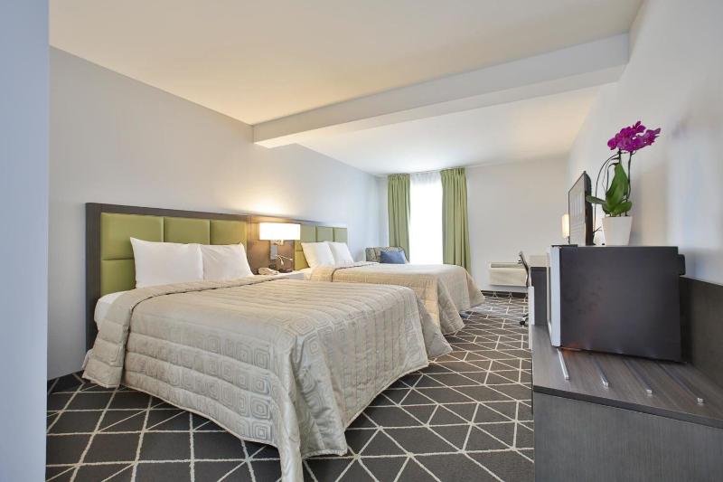King Hotel — 4-Star Luxury Hotel in North Perth, Canada