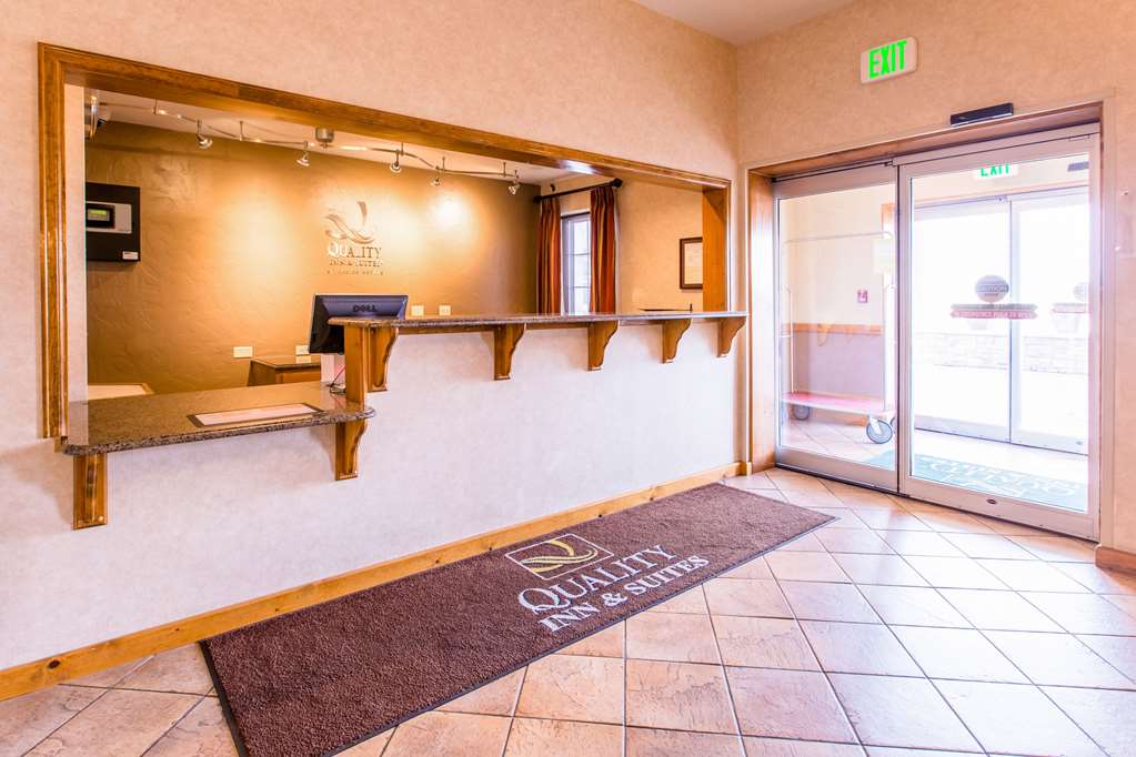 Quality Inn & Suites University - photo 9