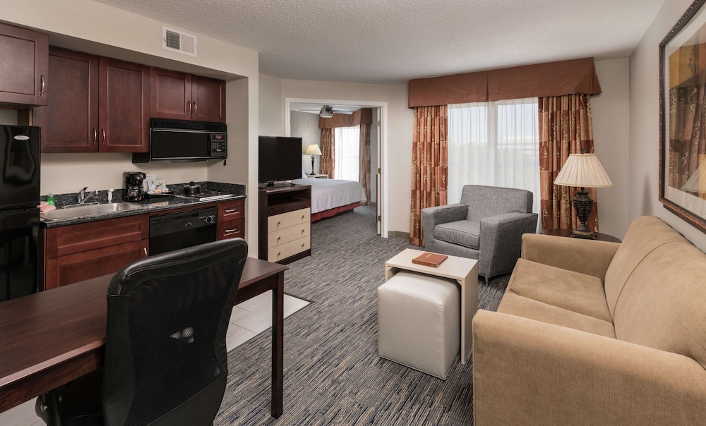 Homewood Suites by Hilton Chicago Schaumburg - photo 10