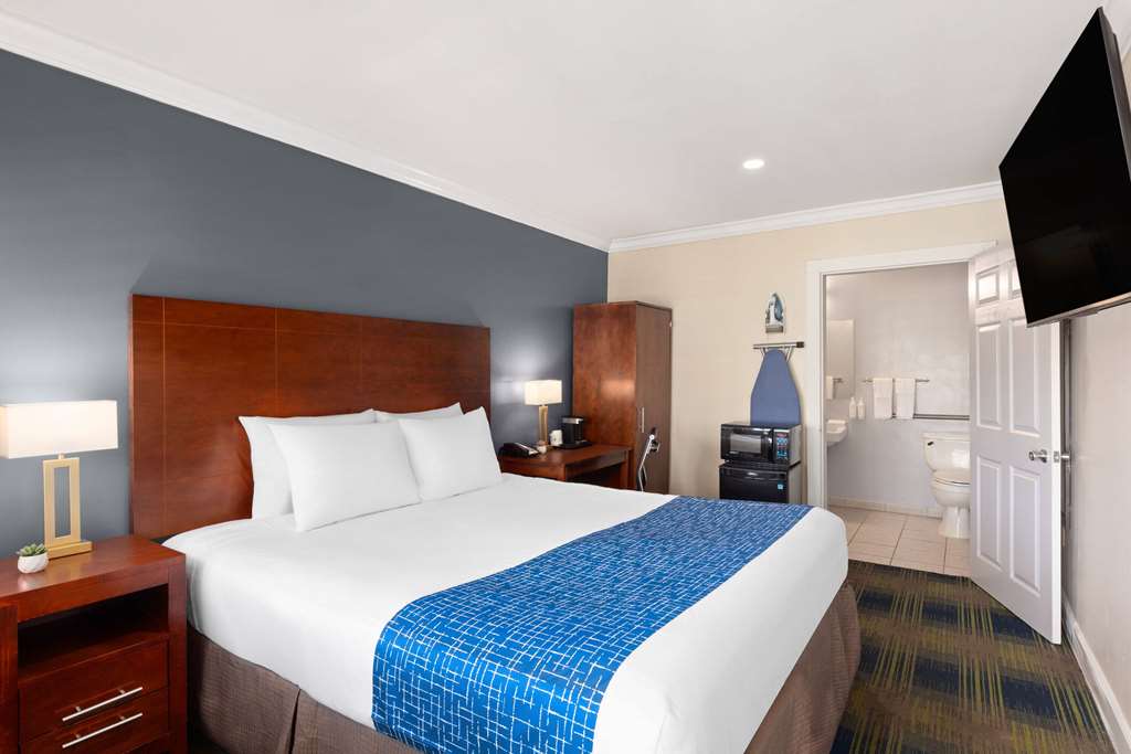 Travelodge by Wyndham by Fisherman's Wharf - photo 20