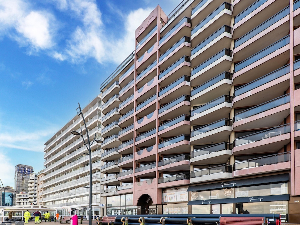 Luxury Stay in Blankenberge — 4-Star Luxury Hotel in Blankenberge, Belgium