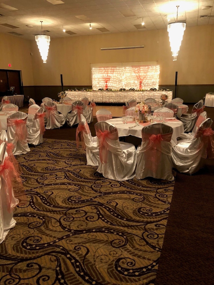 Barker's Island Inn Resort - photo 24