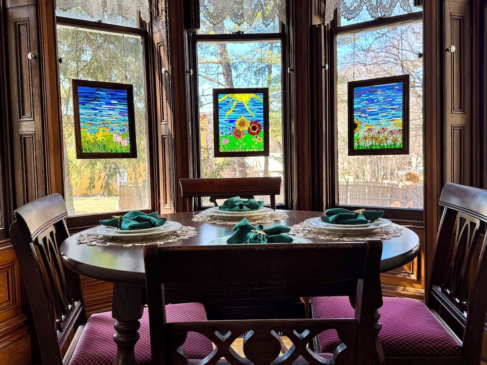 Limestone Mansion - photo 19
