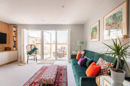 The Green Room Room & En Suite Only — 4-Star Luxury Hotel in Cheltenham, United Kingdom