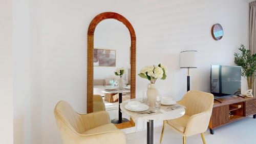 Primestay Charming Studio in Prime Residency 3 — 4-Star Luxury Hotel in Dubai, United Arab Emirates