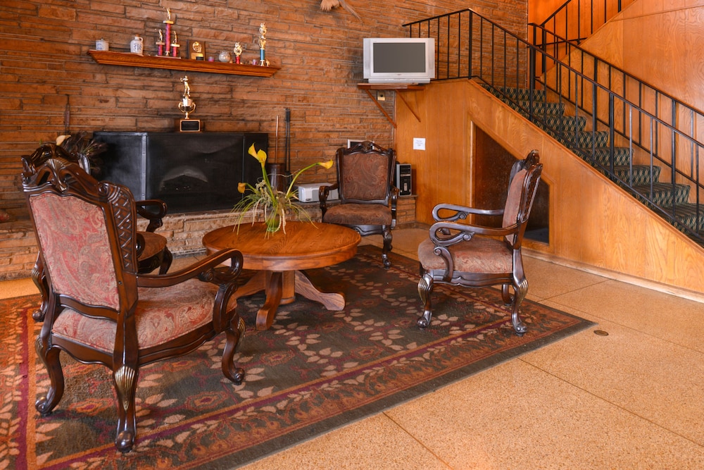Ranch House Motel - photo 31