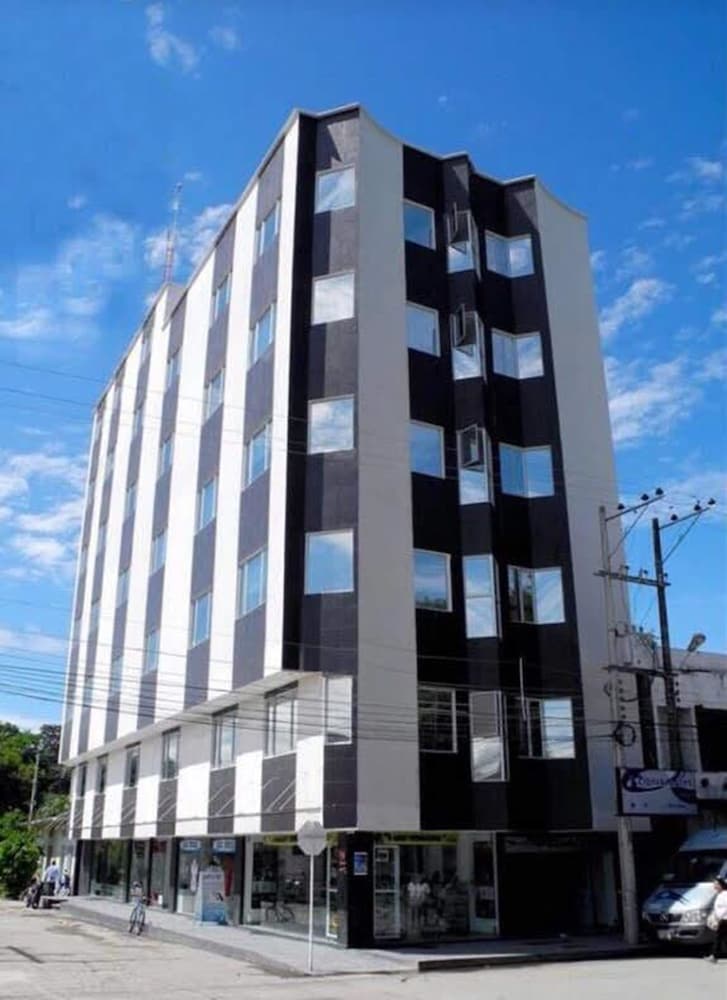 Hotel La Gran Esquina — hotel in Puerto Boyaca